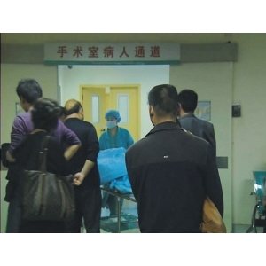 汶上縣義橋鎮(zhèn)劉學莊村發(fā)生精神病傷人事件，一男童被砍18刀