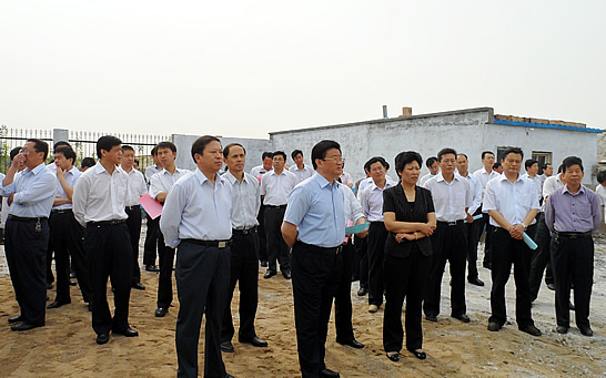 濟寧市農(nóng)村土地承包經(jīng)營權(quán)流轉(zhuǎn)工作現(xiàn)場會議在汶上縣召開