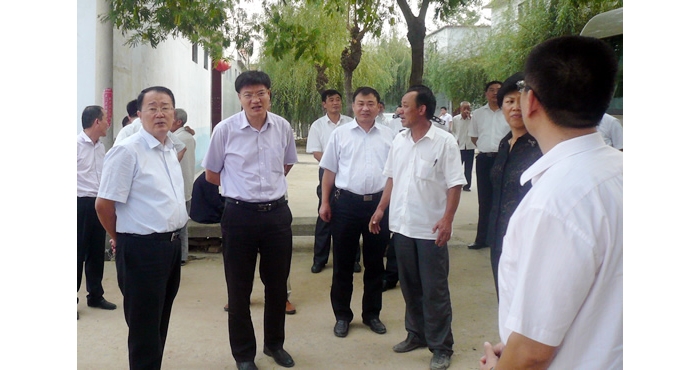 汶上汶上縣領(lǐng)導(dǎo)趙東升，孫琪，侯典峰督導(dǎo)檢查生態(tài)文明鄉(xiāng)村建設(shè)工作