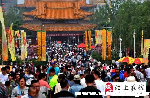 汶上寶相寺佛光神奇顯現(xiàn)，數(shù)萬游客有緣沐浴佛光