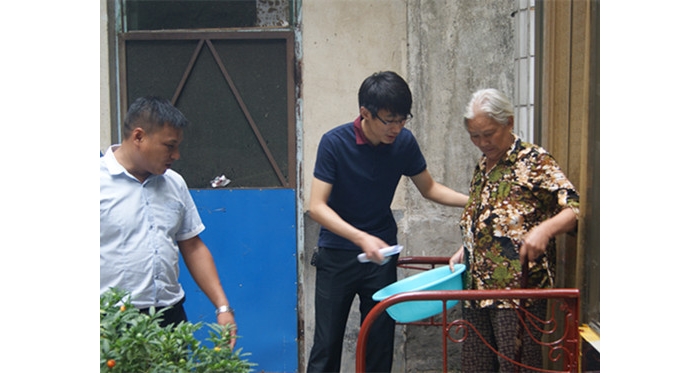 汶上共青團(tuán)汶上縣委七一前夕走訪聯(lián)建村困難黨員本文為汶上信息港轉(zhuǎn)載自互聯(lián)網(wǎng)，如有侵 ...
