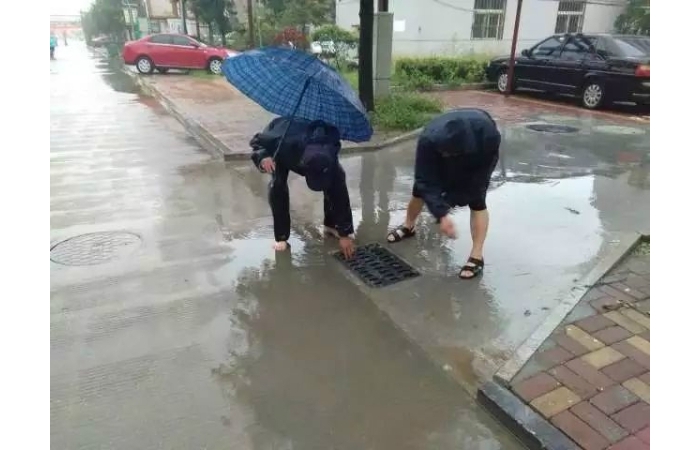 【汶上防汛搶險】縣房管局啟動應(yīng)急預案有效應(yīng)對雷電強降雨天氣