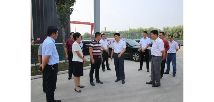 副縣長王洪正一行到康驛鎮(zhèn)督導(dǎo)重點項目建設(shè)情況
