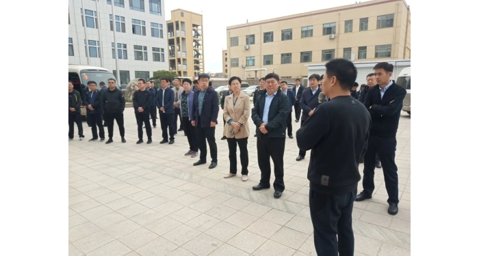 縣委書記李志紅陪同德州市樂(lè)陵市考察團(tuán)到汶上縣參觀考察